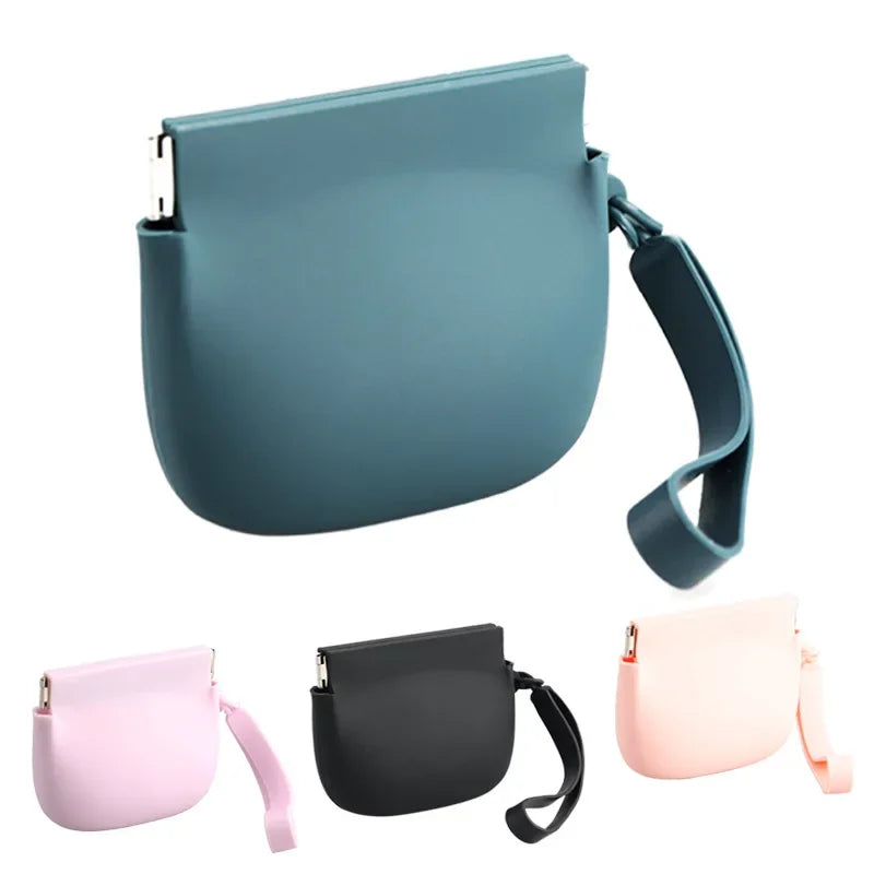 Silicone Dog Treat Bag Mini Portable Pet Snack Pouch with Auto Close Feature Dog Treat Pouch Pocket for Travel or Outdoor Use