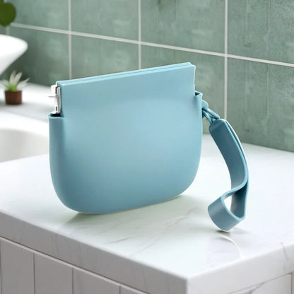 Silicone Dog Treat Bag Mini Portable Pet Snack Pouch with Auto Close Feature Dog Treat Pouch Pocket for Travel or Outdoor Use